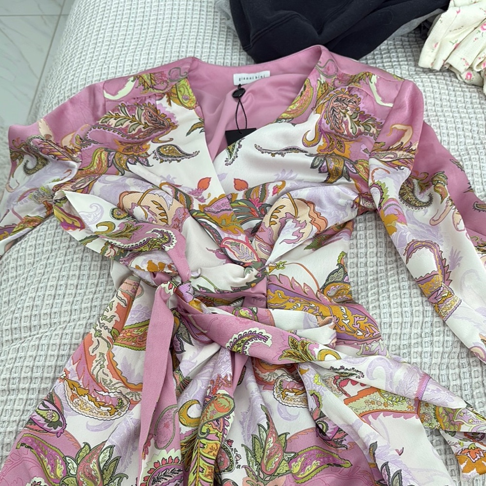 Gianni Bini Pink and White Long Sleeve Dress